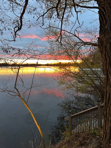 Sunset Point on Lake Orono gallery image 5