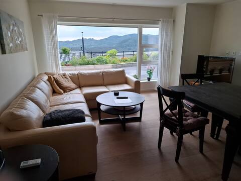 Top performing Airbnb: Modern Unit With Garden & Fjord View in Alver