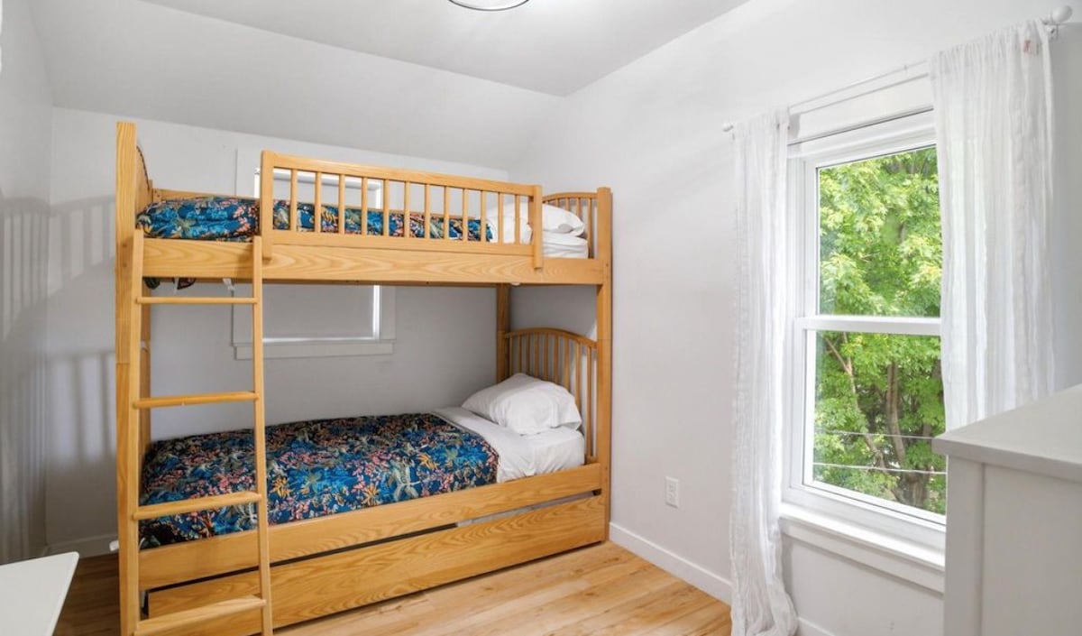 Cozy Cape Cod