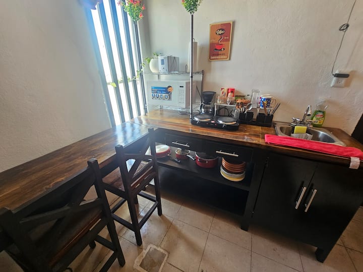 "Tonki" Privado, Seguro, Traslados Y Alimentos. - Nuevo Laredo