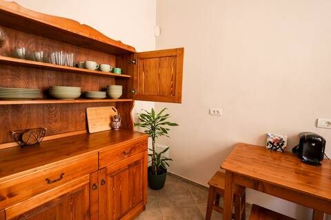Top performing Airbnb: Ultracentral and welcoming in Timiș