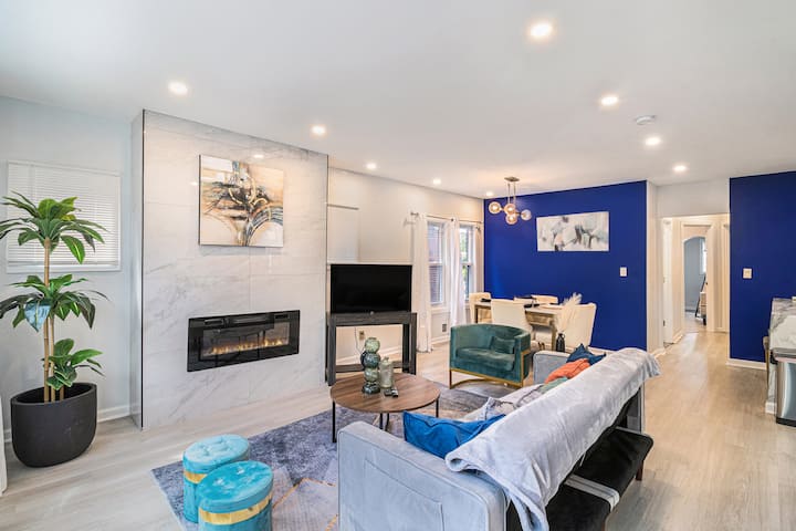 Super Lux Lower Level Duplex | 10 Mins From Dwtn - Detroit, MI