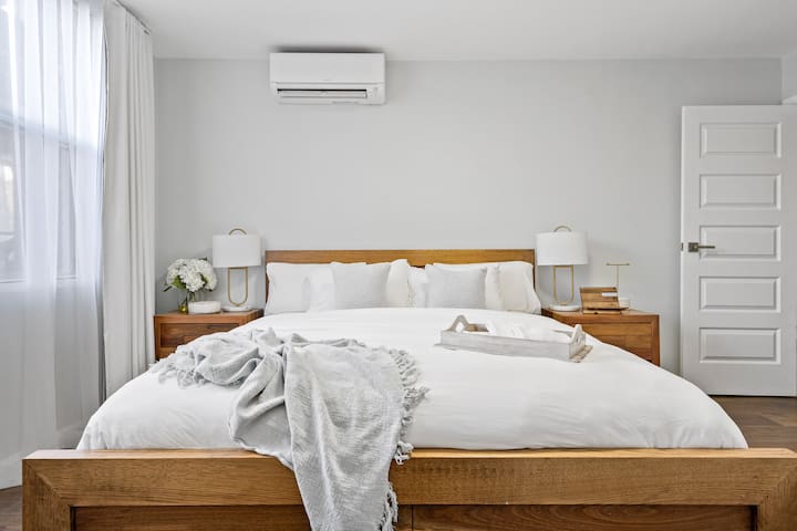 Luxury Apartment With Direct Access To Garden