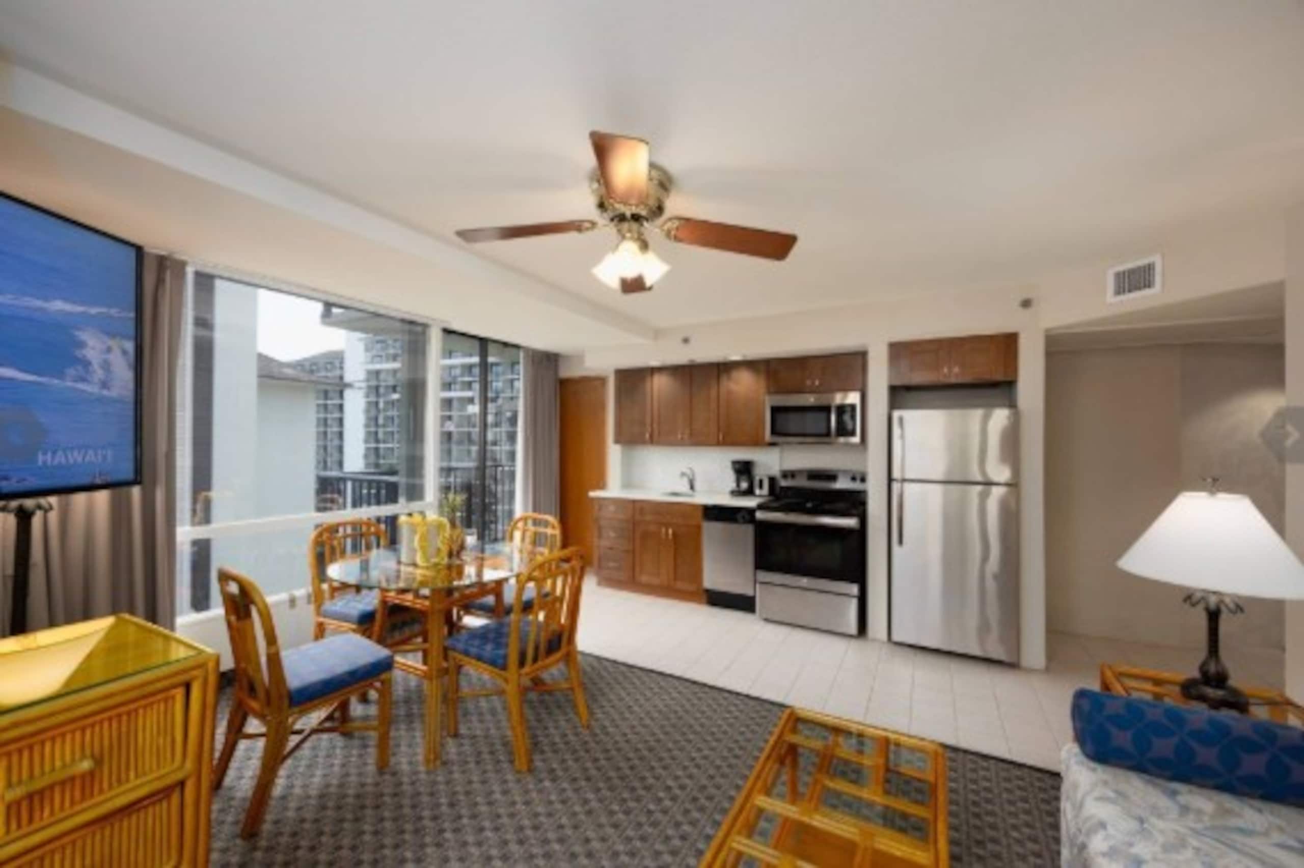 1-bedroom Koa suite at Waikiki Beach. - Photo 3