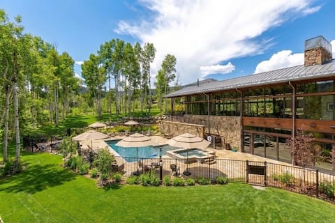 Solstice•Resort Amenities•Spa•Lake•Beach