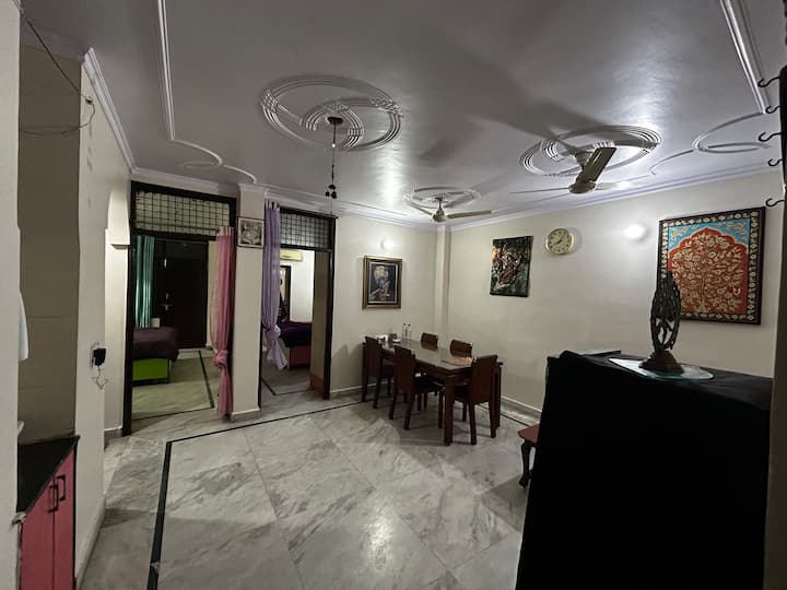 Cosy Home In South Delhi | Trinetra Habitat - Nueva Delhi