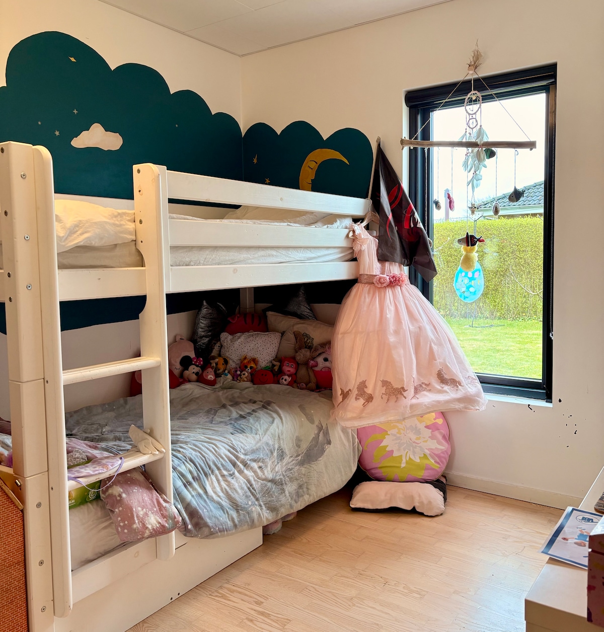 საძინებელი 4