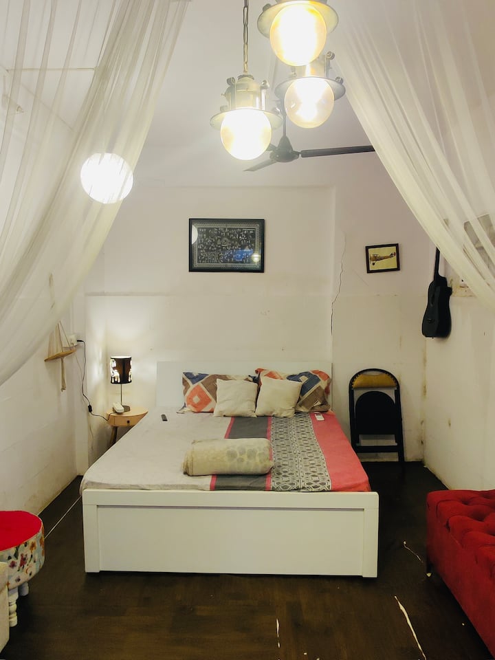 Entire Place Near Versova Beach - Mumbai (Bombay)