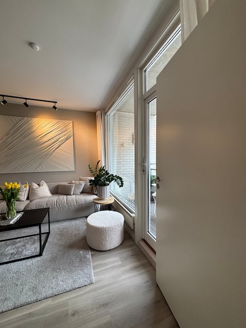 Successful Airbnb property: Beautiful light and modern 3 rooms, parking with charger in Nordre Aker