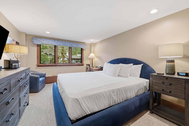 Lodge Tower 290 Lodge Room - Vail, CO