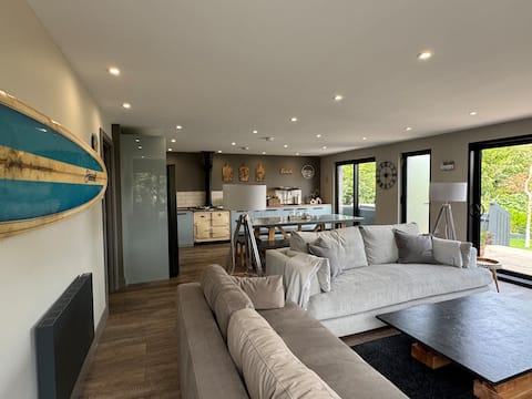 Uno Moor Side - Four-Bed Bungalow