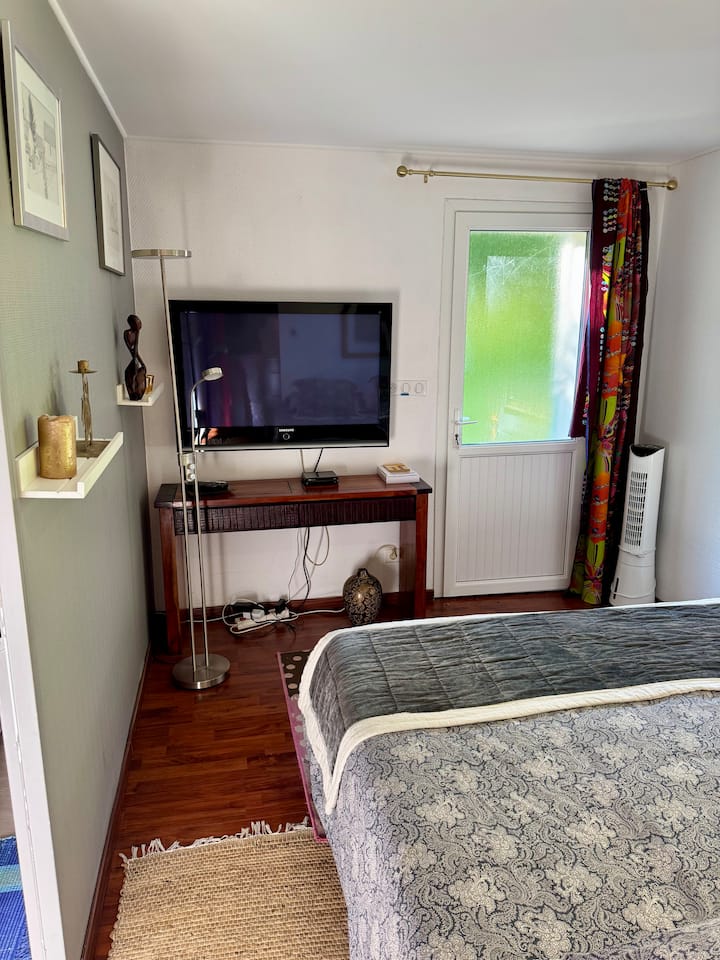 Le camere 3 e 4 fanno parte di un cottage adiacente alla casa aperto solo su richiesta o per prenotazioni superiori a 8 persone