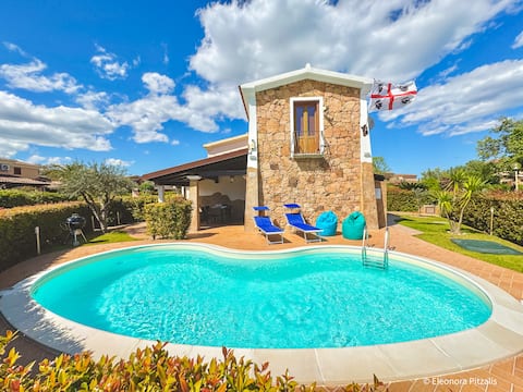 Villa with private swimming pool in San Teodoro