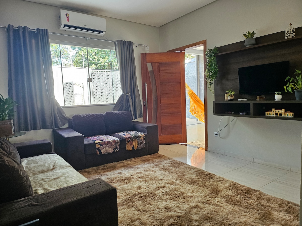 Airbnb em destaque: Great accommodation! Safe house, peaceful environment. em Foz Do Iguaçu