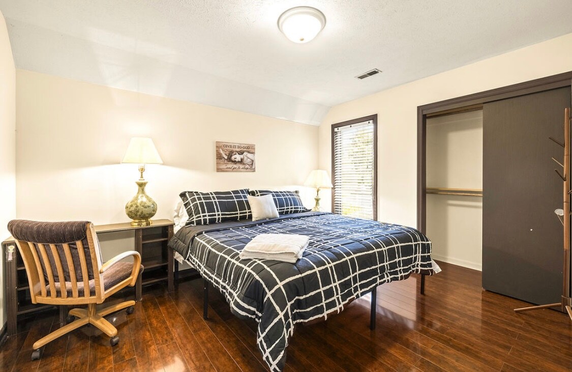 საძინებელი 2