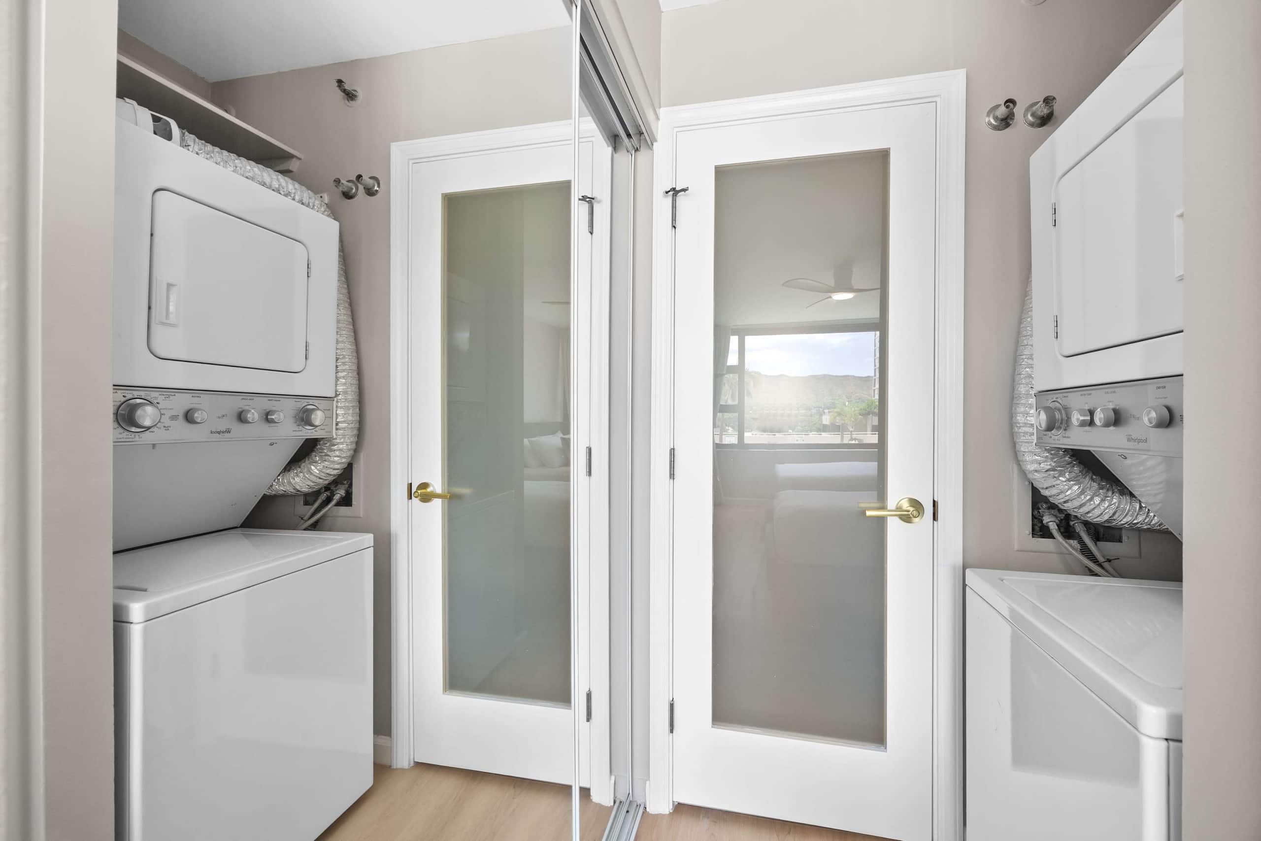 Condo in Honolulu · ★4.53 · 1 bedroom · 3 beds · 1 private bath - Image 32