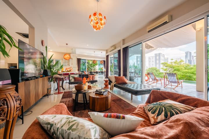 8br Villa • Pool • Ktv • Near Mid Valley | 30+ Pax - Kuala Lumpur