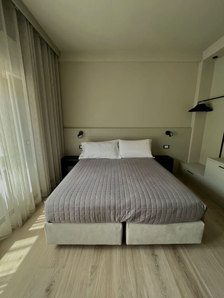 Dormitorio 3 con impresionantes vistas al mar + baño privado.