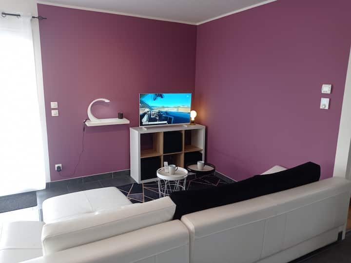 Maison De Plain-pied, Avec Jardin Et Terrasse. - Sarthe