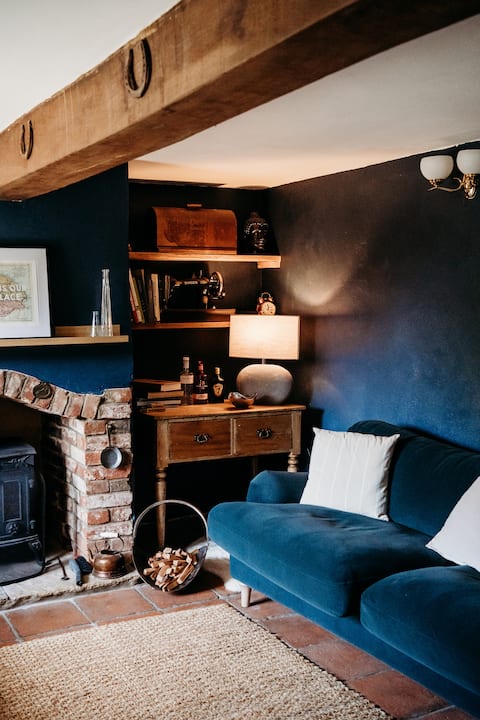 Successful Airbnb property: Family & Dog Friendly Cottage Nr Burnham Market. in Docking