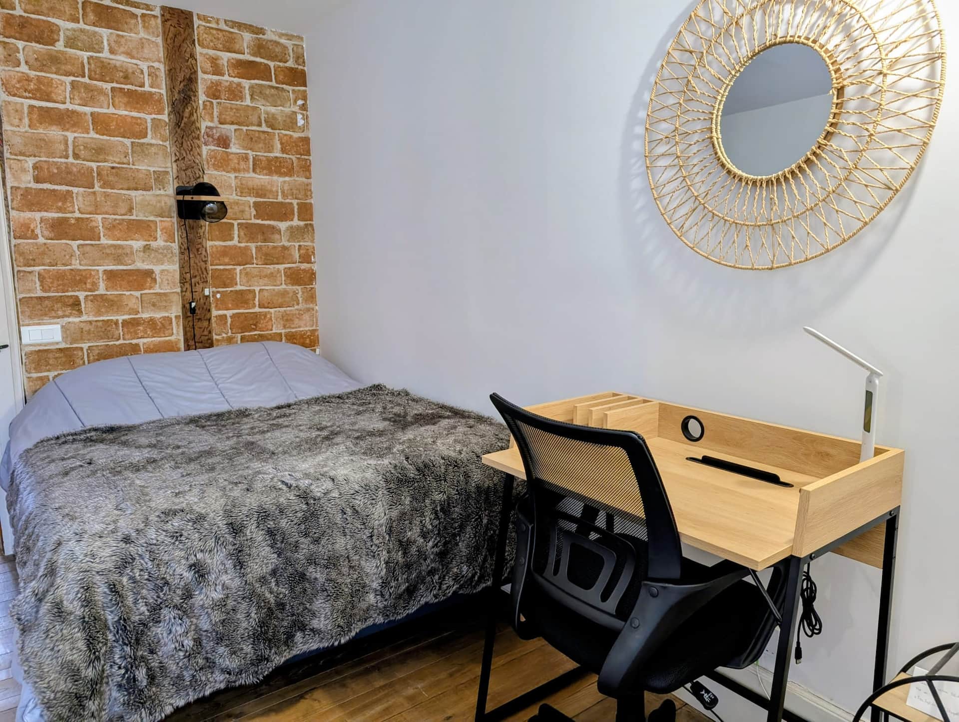 Appartement centre bourg — Boussac