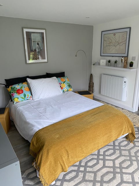 Top Airbnb: En-suite studio in lovely garden Ross on Wye in County Of Herefordshire