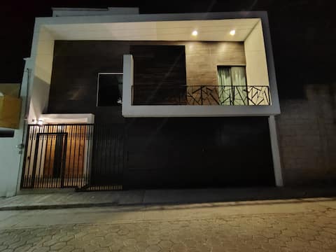 Spacious, quiet home in Ocotlán | Val’Quirico