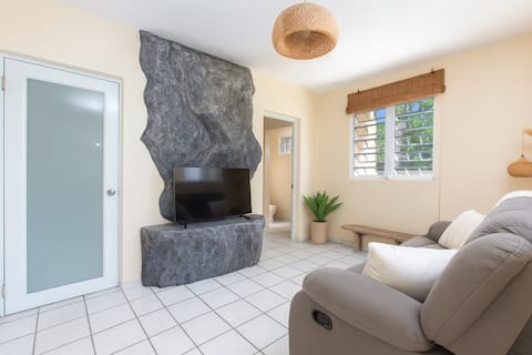 Top Airbnb: Morales Hills, Jacuzzi, High Speed Internet in Puerto Rico