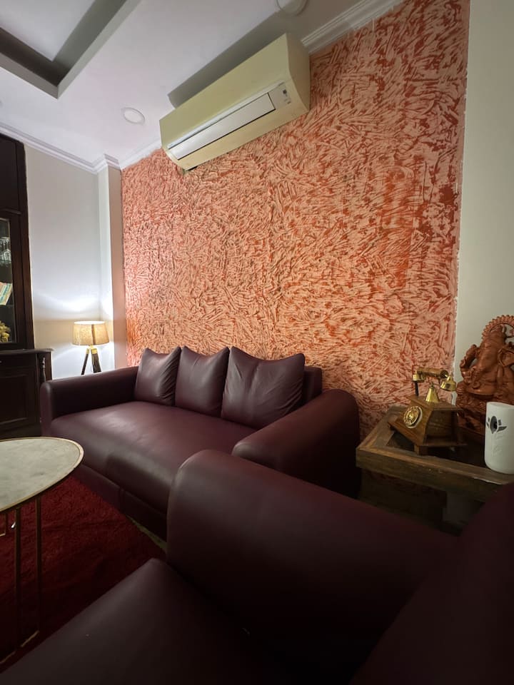 The Heritage Oasis – 2bhk By Kozynest |Park Facing - Delhi