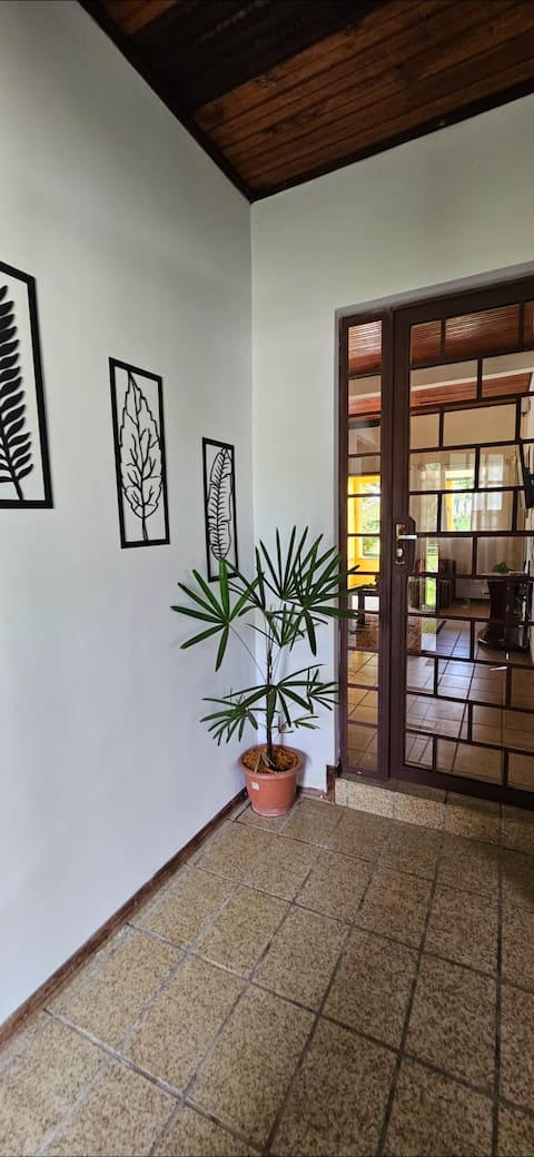 Popular Airbnb listing: Recanto do sossego Farm in Itaboraí
