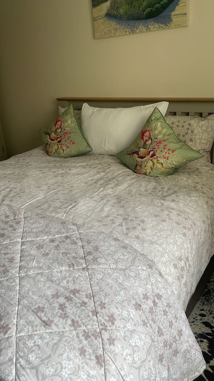 საძინებელი 1