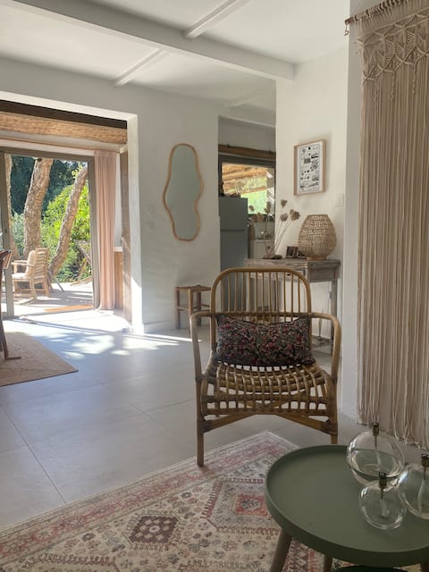 Popular Airbnb listing: Palombaggia, beach within walking distance in Porto Vecchio