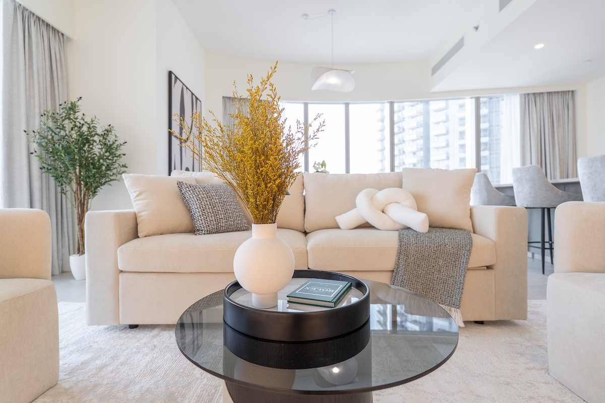 3 Bedroom Furnished Apartment | Grande Signature Residences 4