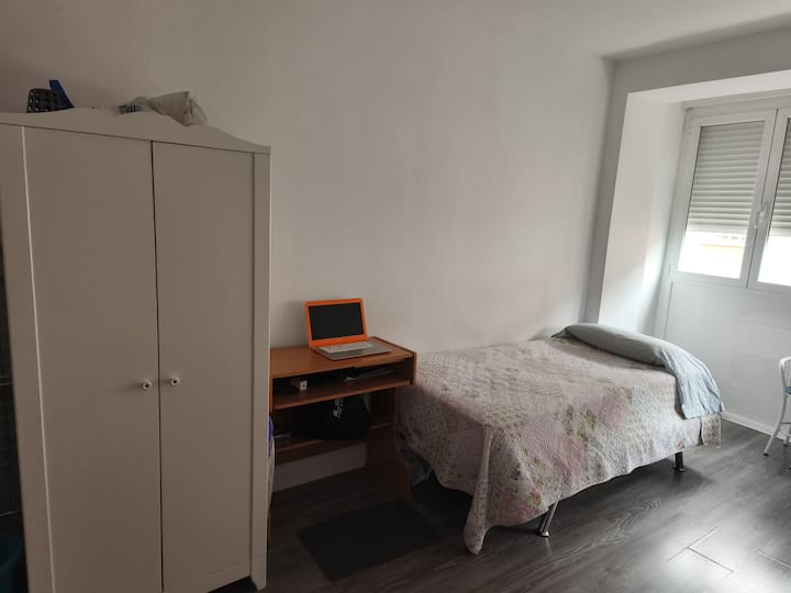 საძინებელი 2