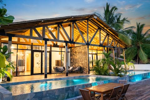 Playa Laska – Oceanfront Escape with Infinity Pool