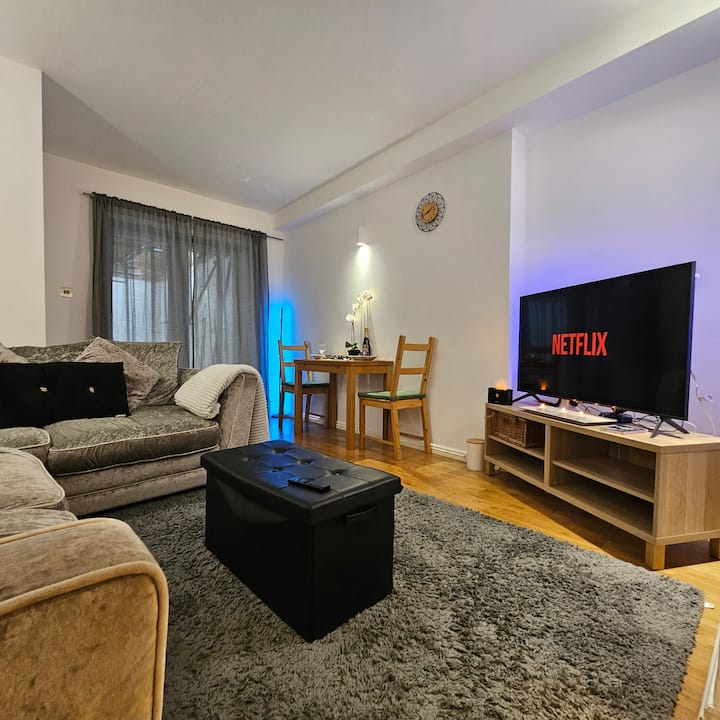 Central Ensuite, Private Patio! - Londres