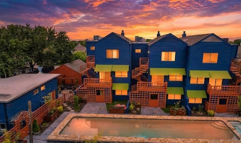 65ft Private Heated Pool | Sleeps 34 | Houston