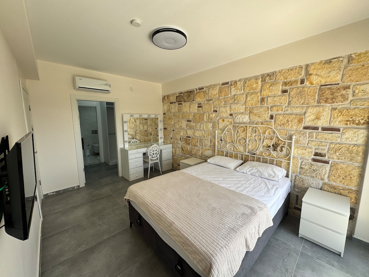 Foça Taş Villa - Terapi Jakuzili