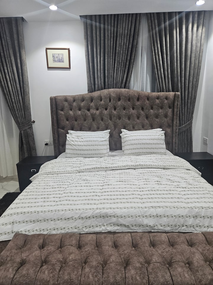 غرفة النوم 1