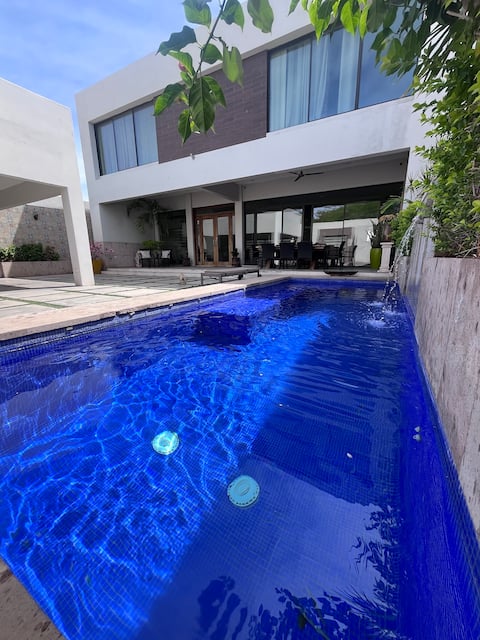 Modern and elegant house
