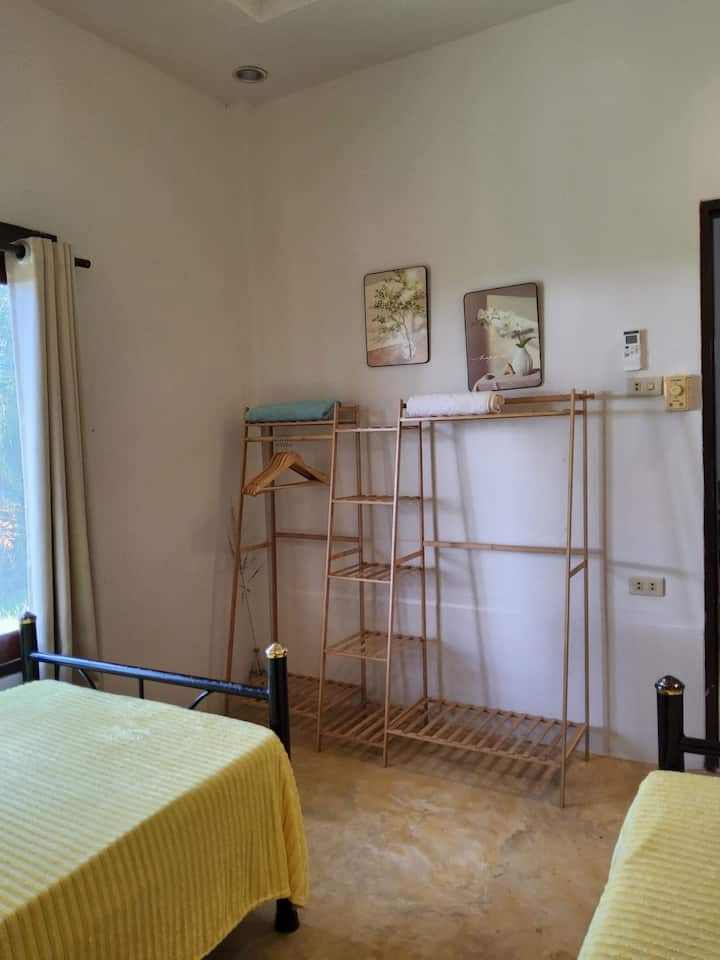 Deuxième chambre parfaite avec lits jumeaux