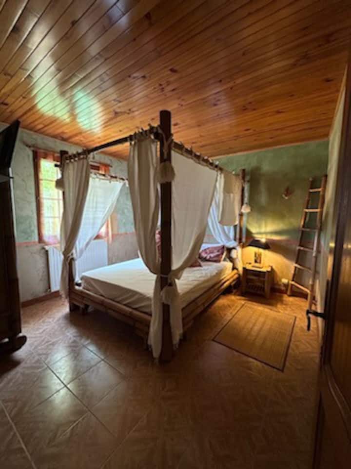 spálňa 1 lôžko 160/200 so šatníkom 