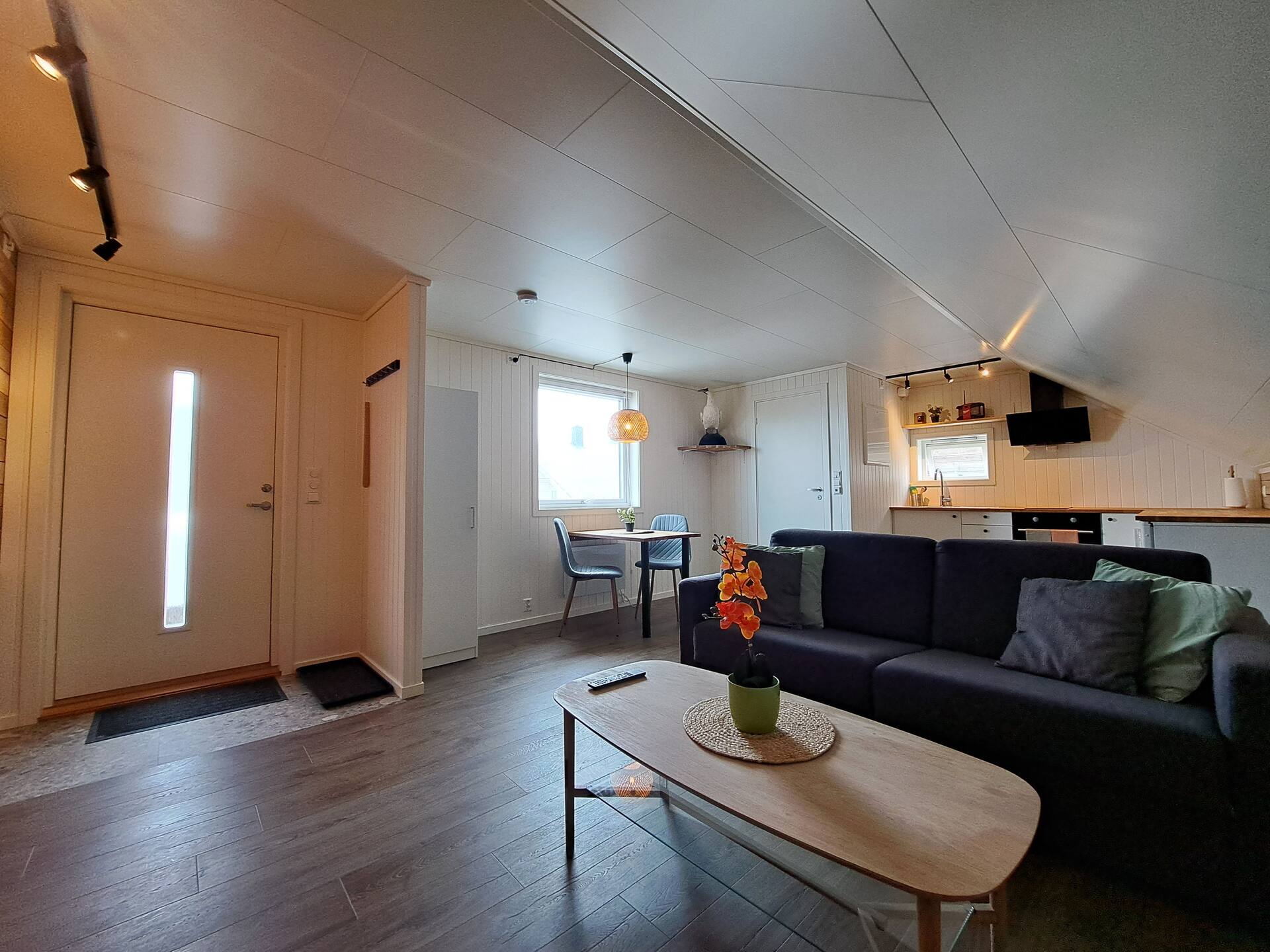 Alnes Guest House