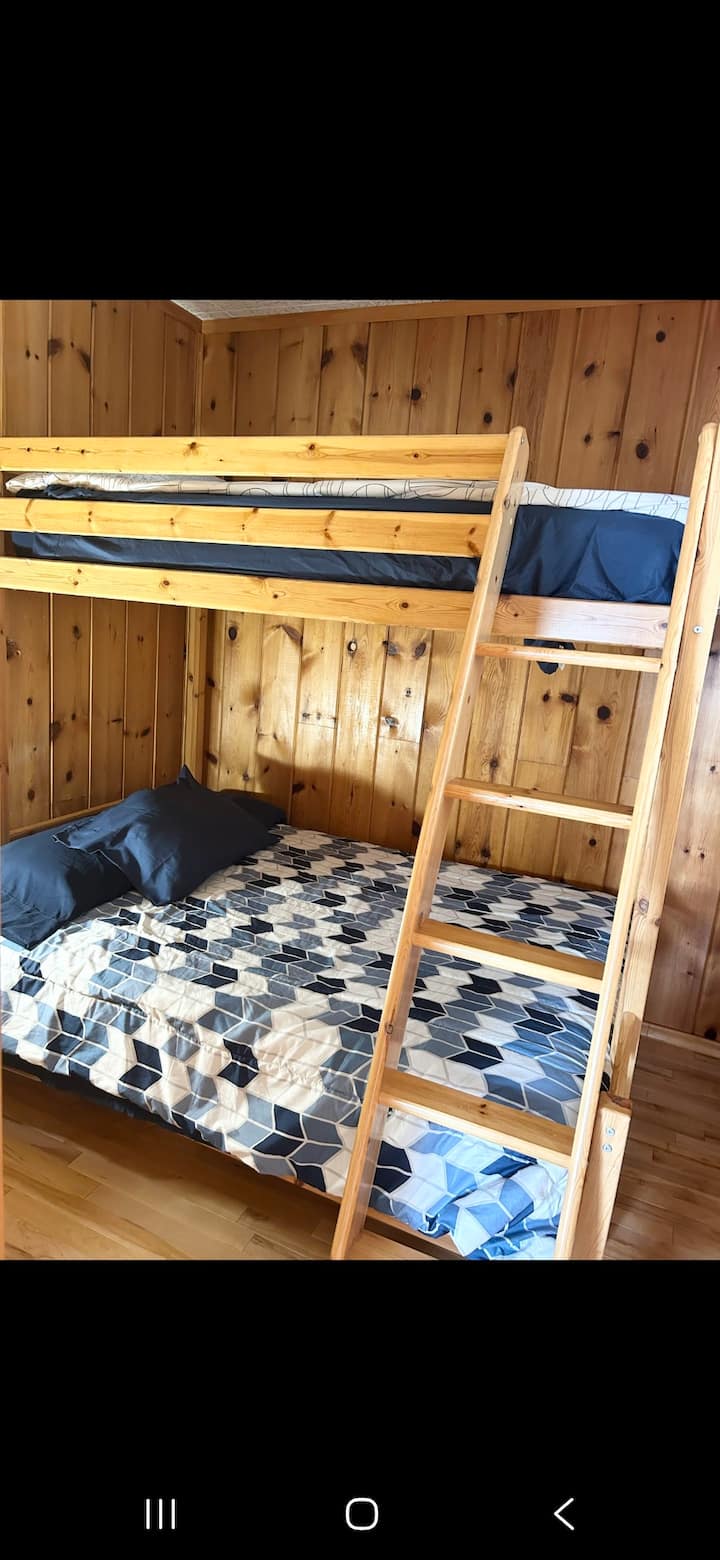 საძინებელი 1