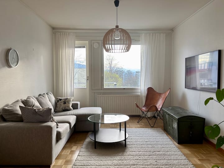 Ylimmän Kerroksen Tilava Kolmio - Kaarina