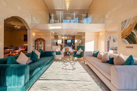Top Airbnb: Villa-Private pool and blissful garden-BF included in Al Ouidane