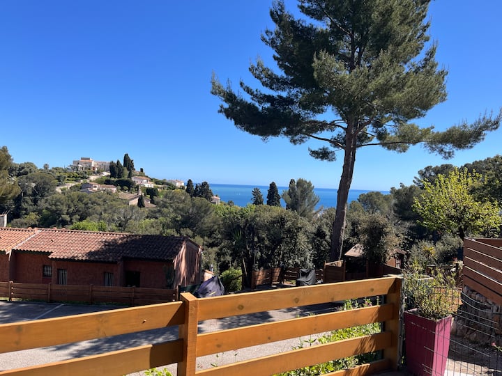 Charming Small Terraced House - Antibes
