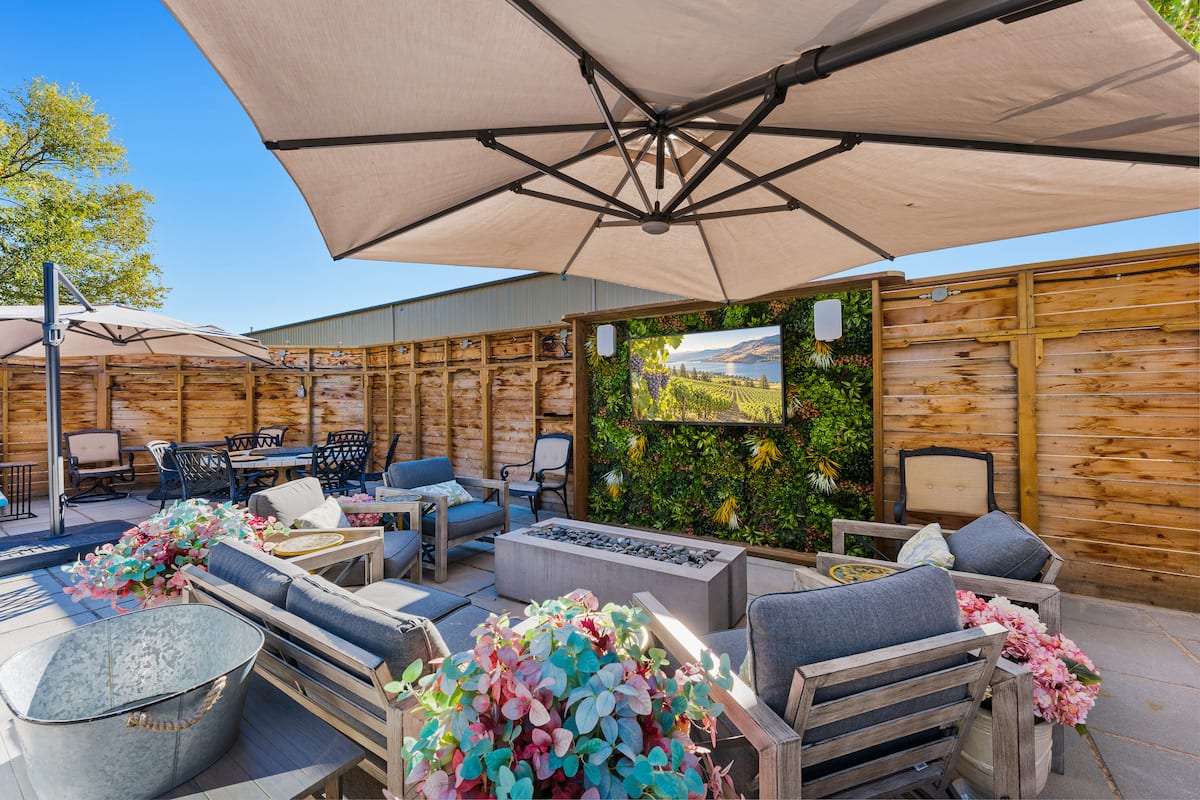 Le Manoir Kelowna, a French-inspired vacation rental in Kelowna’s North End