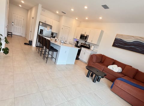 Popular Airbnb listing: Heated Pool • Lakeview Escape • Near Nokomis Beach in Laurel
