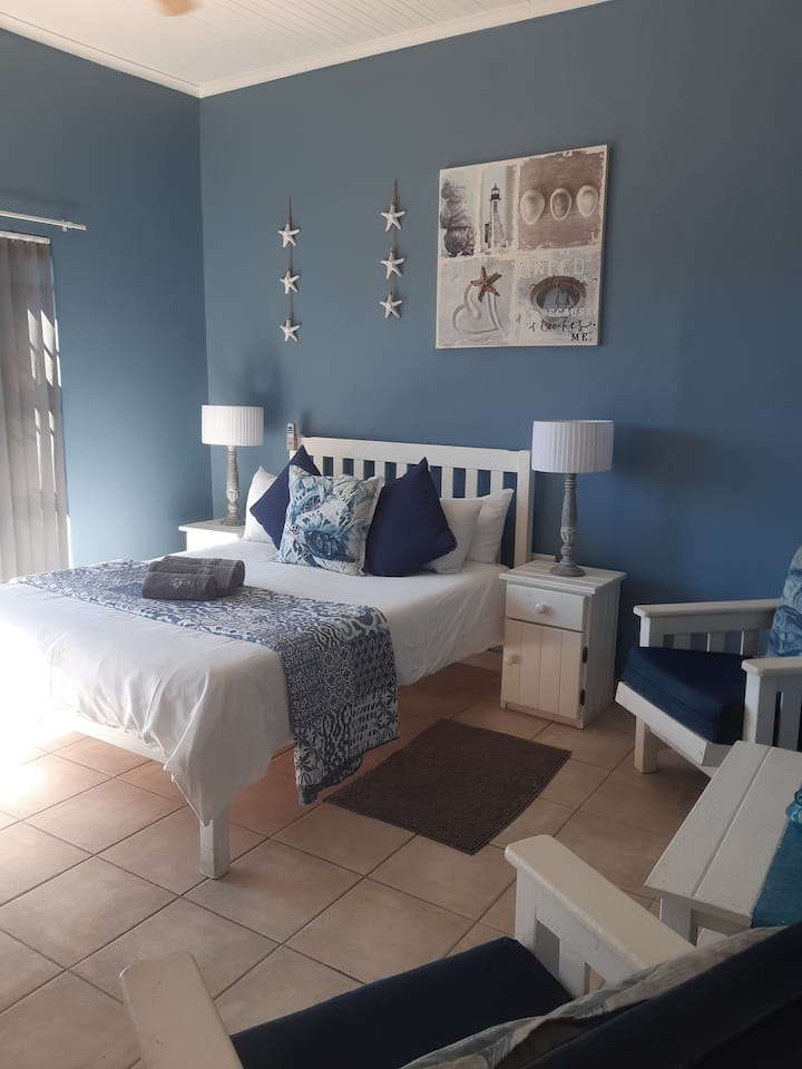 Unit 9h
Standard Room - Mossel Bay